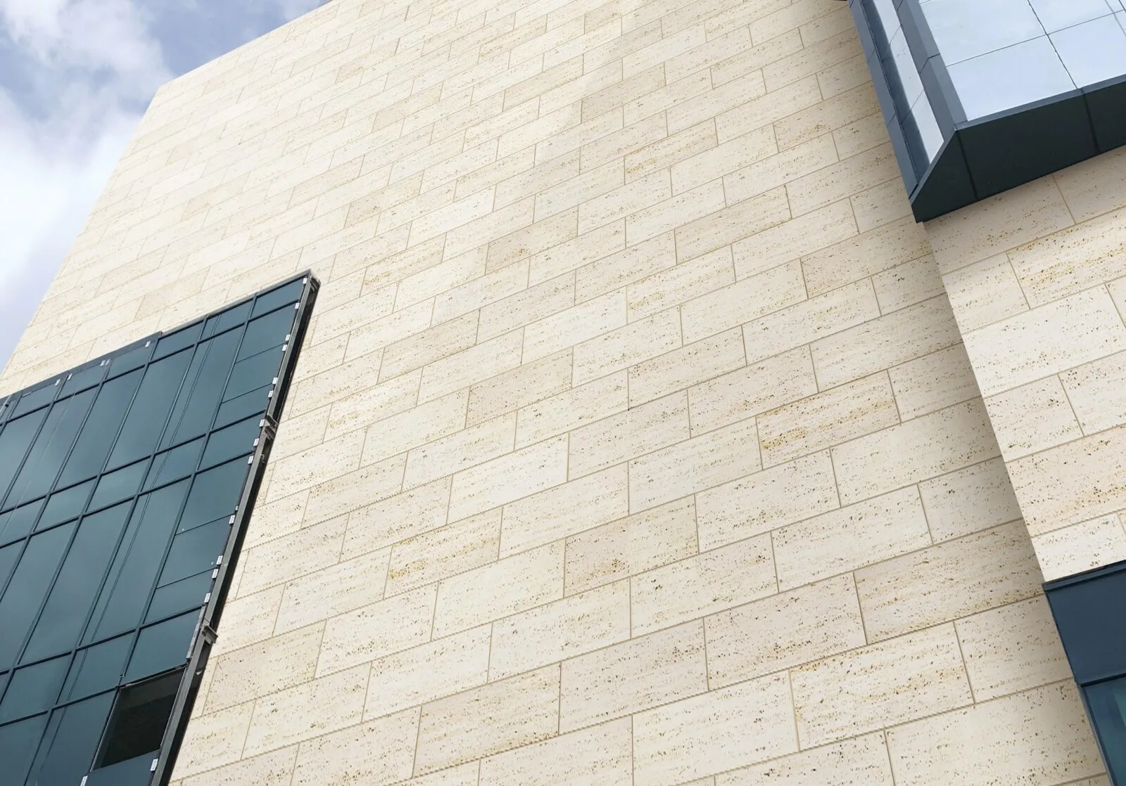 Ultimate Guide to Choosing the Best Wall Cladding for Your Building Project 1